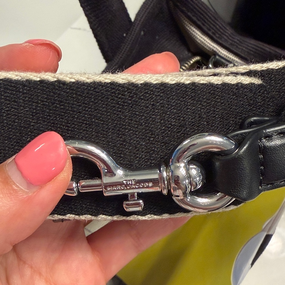 Marc Jacobs Jacquard Tote Black and Cream Canvas 'The Tote Bag' - Picture 5 of 10